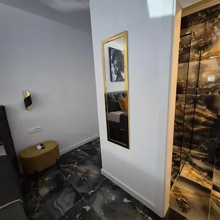 Luxury Zita Apartment Vir