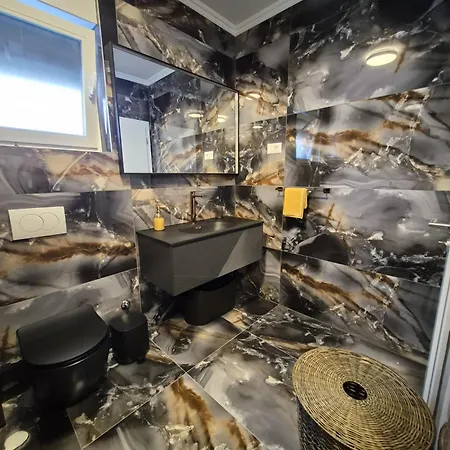 Luxury Zita Apartment Vir