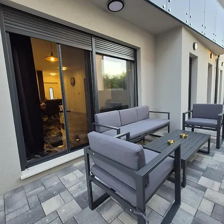 Luxury Zita * Vir